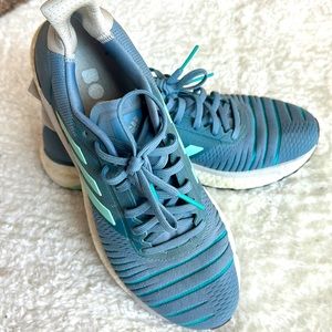 Adidas | Blue Sneaker